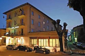 مونتيكاتيني تيرمي Hotel Impero المظهر الخارجي الصورة